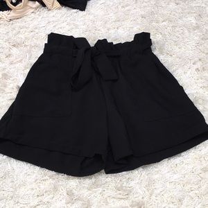 BLACL DRESS SHORTS (size m)